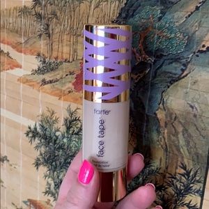 Tarte Face Tape Porcelain Beige